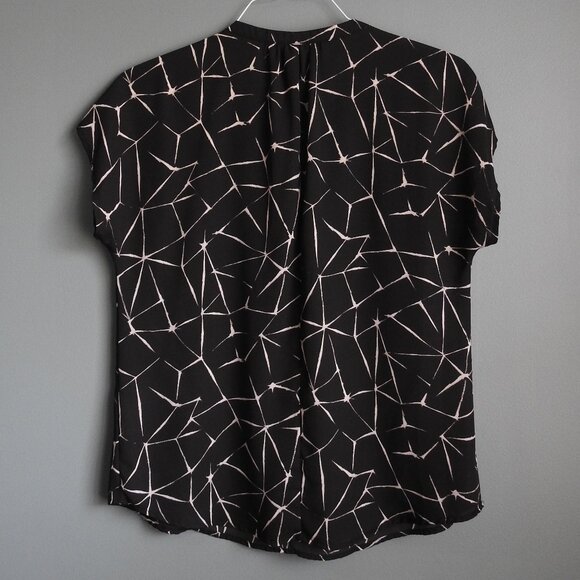 Apt. 9 Flowy Business Top, Black & White Geometric - Size Medium - Picture 4 of 6